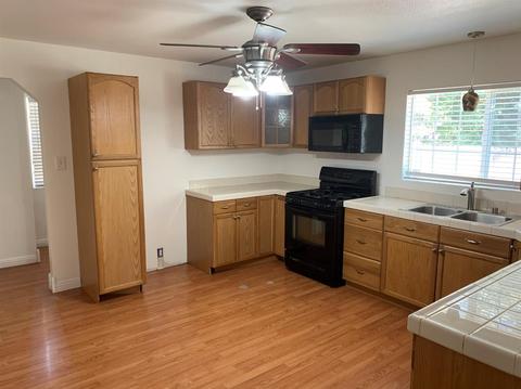 223 Watson St, Lodi, CA 95240 photo 10