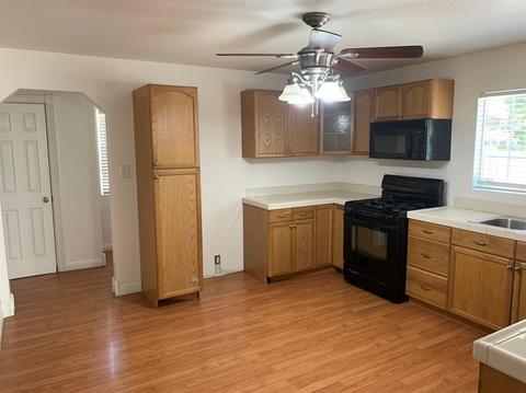 223 Watson St, Lodi, CA 95240 photo 9