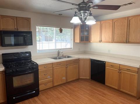 223 Watson St, Lodi, CA 95240 photo 12