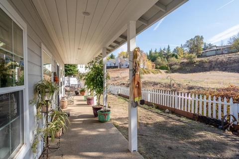 241 Manor Ct, Sutter Creek, CA 95685 photo 3