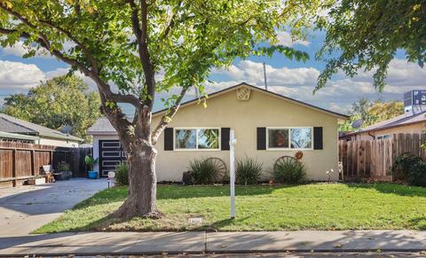 32 E 21st St, Tracy, CA 95376 photo 2