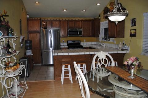 828 Blue Ridge Ln, Modesto, CA 95358 photo 3