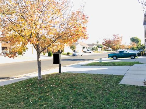 1721 Estrellita Way, Modesto, CA 95358 photo 4