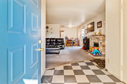 401 Columbia Dr, Lodi, CA 95240 photo 5