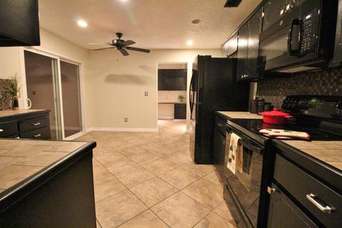 3701 Rotterdam Ave, Modesto, CA 95356 photo 8