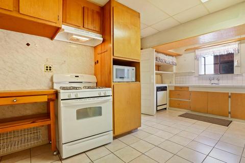 2604 E Poplar St, Stockton, CA 95205 photo 13