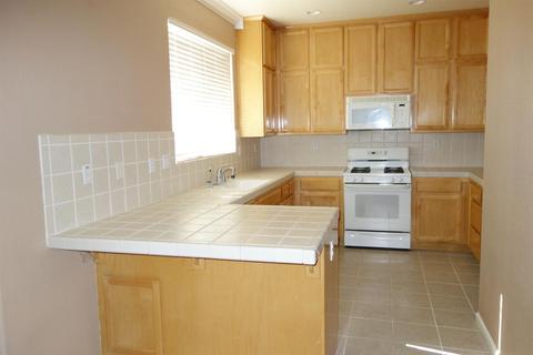 1014 Roosevelt Ave, Winters, CA 95694 photo 7
