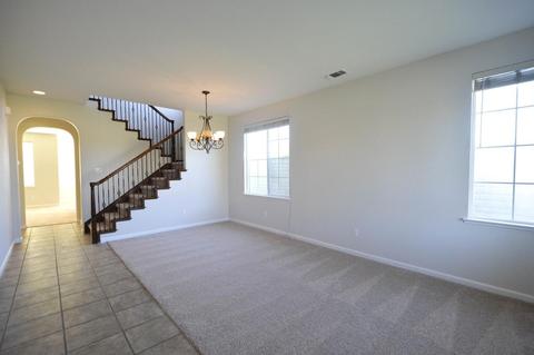 2021 Loring Ct, Ceres, CA 95307 photo 4