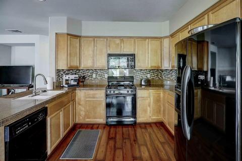 1137 Atherton Dr, Tracy, CA 95304 photo 3