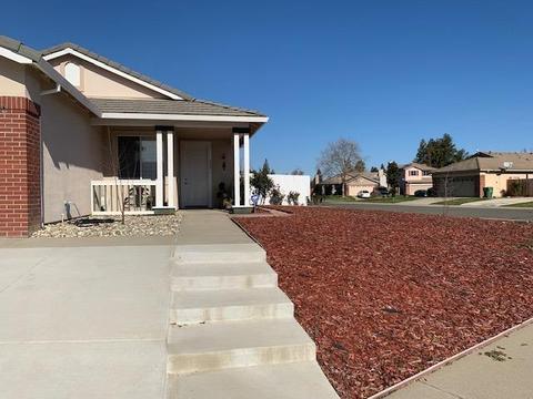 865 Vanstom Ct, Galt, CA 95632 photo 2