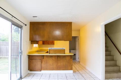 2204 Sharon Way, Modesto, CA 95350 photo 6