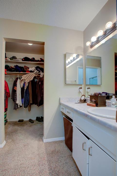 624 Mary Todd Ln, Modesto, CA 95354 photo 11