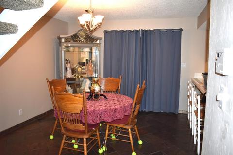 4043 Oak Villa Cir, Carmichael, CA 95608 photo 6