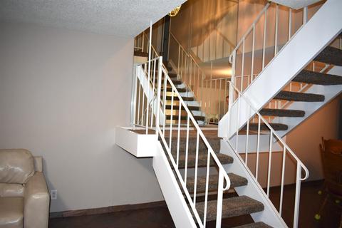 4043 Oak Villa Cir, Carmichael, CA 95608 photo 5