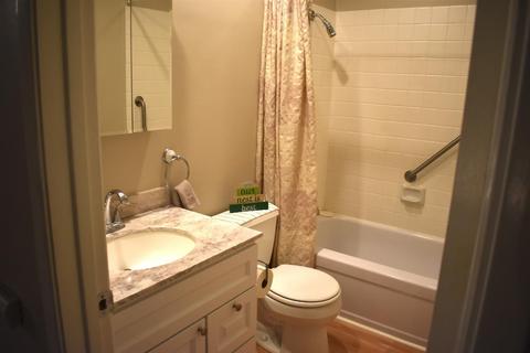4043 Oak Villa Cir, Carmichael, CA 95608 photo 8