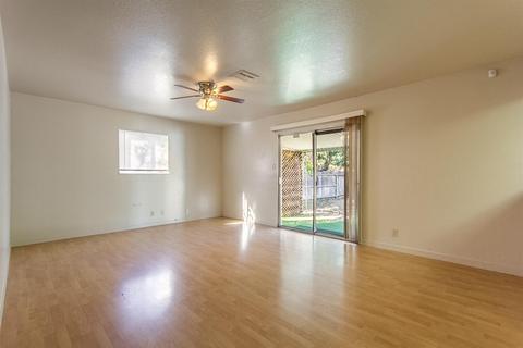 1917 Scott Ave, Modesto, CA 95350 photo 4