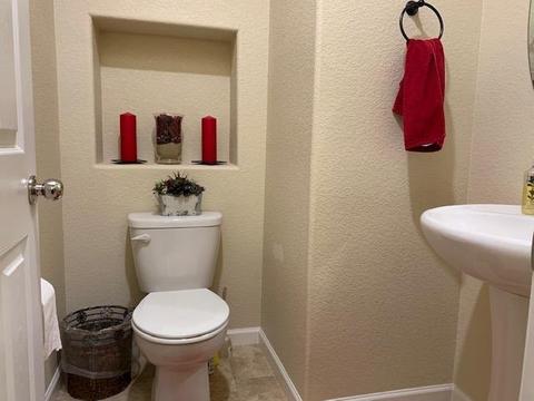 411 Ashwick Loop, Sacramento, CA 95823 photo 17