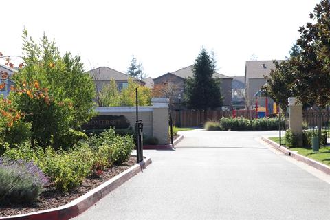 411 Ashwick Loop, Sacramento, CA 95823 photo 2