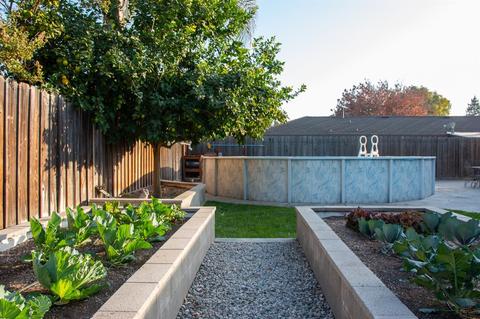 1304 W Satariano Ln, Modesto, CA 95355 photo 16