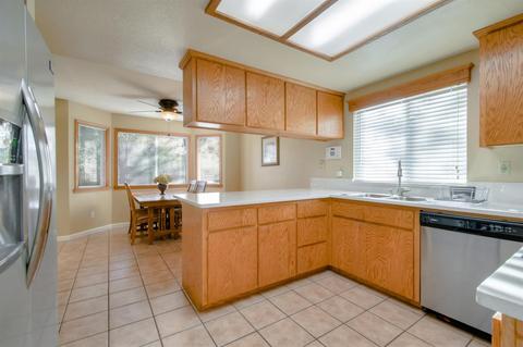152 Robin Ct, Galt, CA 95632 photo 13