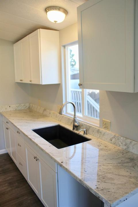 565 West Ave, Turlock, CA 95380 photo 7