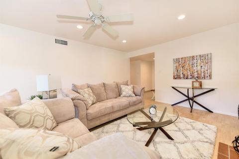 3226 Murchison Dr, Carmichael, CA 95608 photo 3