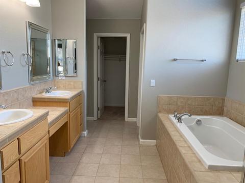 1340 Cherry Blossom Ln, Tracy, CA 95377 photo 15