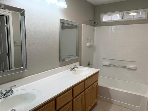 1340 Cherry Blossom Ln, Tracy, CA 95377 photo 12