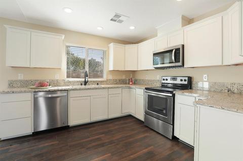 426 Valley Ave, Lodi, CA 95240 photo 2
