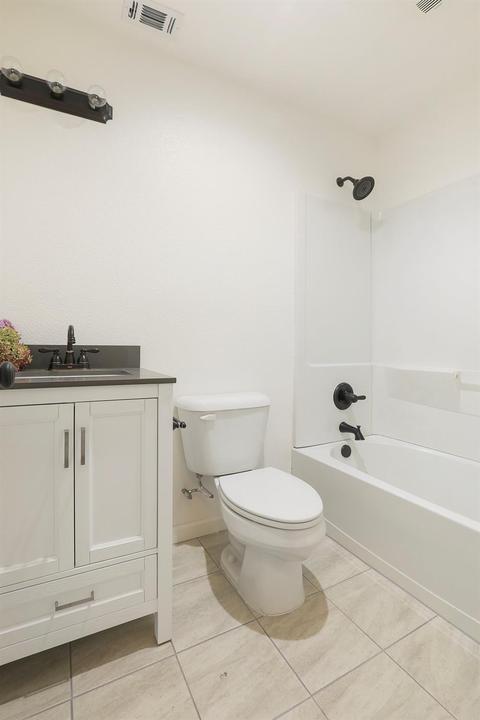 426 Valley Ave, Lodi, CA 95240 photo 16