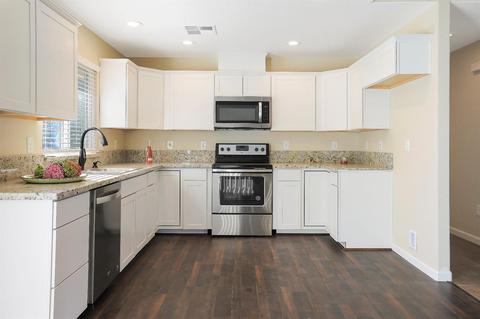 426 Valley Ave, Lodi, CA 95240 photo 4