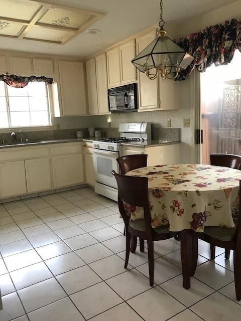 2038 Shadow Park Dr, Turlock, CA 95380 photo 9