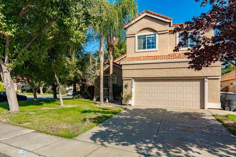 1833 Volendam Ave, Modesto, CA 95356 photo 2