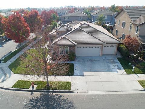 1844 Greenfield Dr, Turlock, CA 95382 photo 1