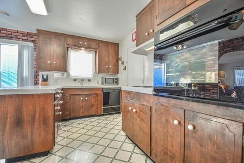 829 S Garfield St, Lodi, CA 95240 photo 10