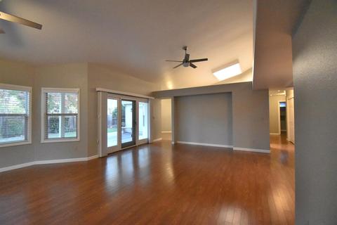 512 Clover Ave, Patterson, CA 95363 photo 3