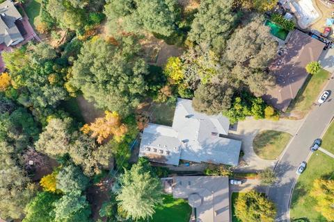 5230 Valhalla Dr, Carmichael, CA 95608 photo 5