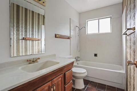 11501 E Peltier Rd, Acampo, CA 95220 photo 25