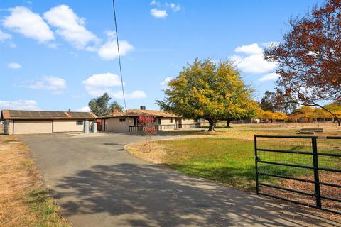 11501 E Peltier Rd, Acampo, CA 95220 photo 2