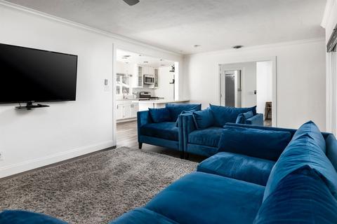 1104 Half Moon Dr, Modesto, CA 95350 photo 7