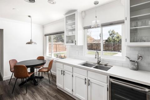 1104 Half Moon Dr, Modesto, CA 95350 photo 18