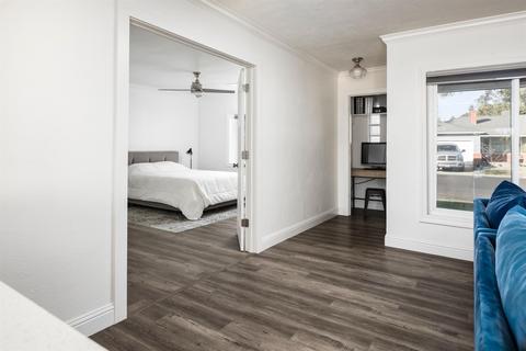 1104 Half Moon Dr, Modesto, CA 95350 photo 5