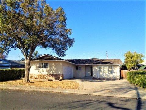 2601 Stoneridge Dr, Modesto, CA 95355 photo 1