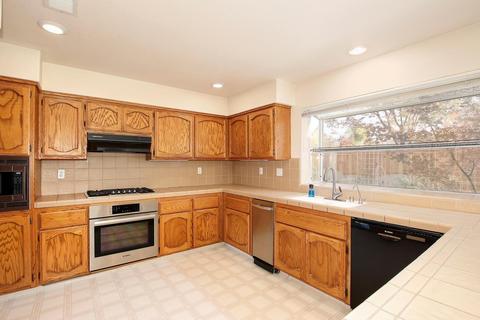 2340 Benton Pl, Davis, CA 95618 photo 13