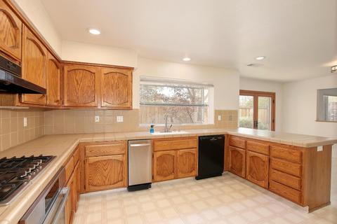 2340 Benton Pl, Davis, CA 95618 photo 14