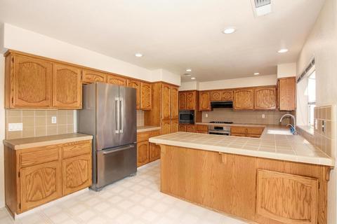 2340 Benton Pl, Davis, CA 95618 photo 11