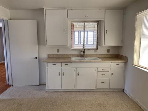 806 Souza Ave, Modesto, CA 95351 photo 5