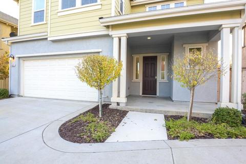 20829 Grapevine Dr, Patterson, CA 95363 photo 2