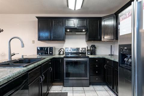 3833 Rotterdam Ave, Modesto, CA 95356 photo 9