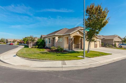 421 Catmint St, Manteca, CA 95337 photo 3